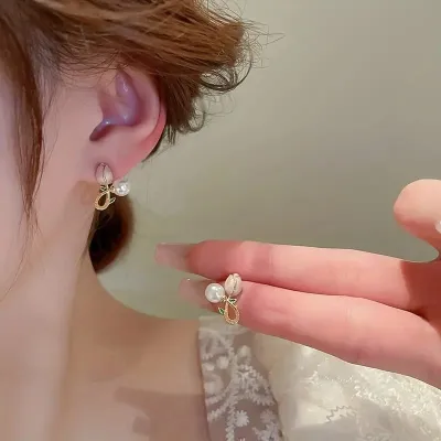 Korean Fashionable Tulip Flower Stud Earrings
